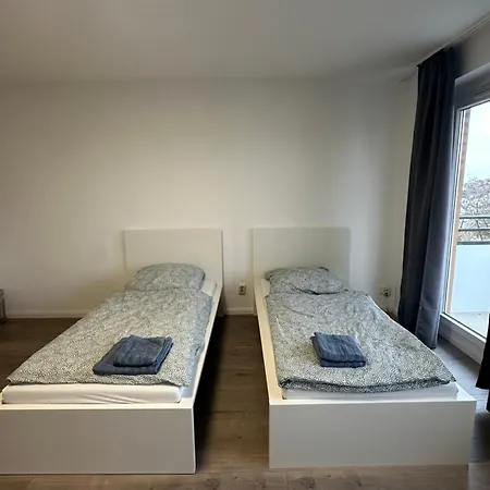 Stay-happy Flat In Apartment